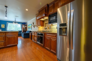 19679 Midland Dr, Redding, CA 96003 - photo 6