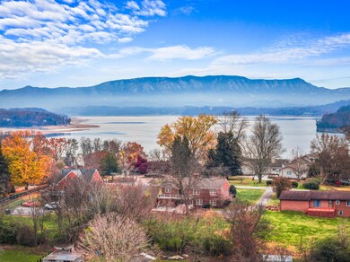 LOCATED CLOSE TO DOUGLAS LAKE