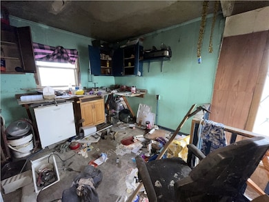 931 Maple St, Bristol, VA 24201 - photo 5