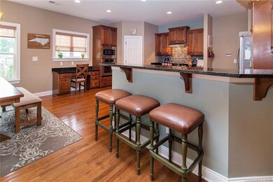 Open kitchen perfect for entertaining!