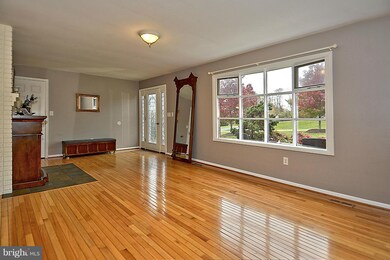 2412 Jennifer Ct, Clarksburg, MD 20871 - photo 5