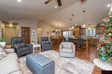 839 839 Fieldcrest Dr, Mankato, MN 56001 - photo 7