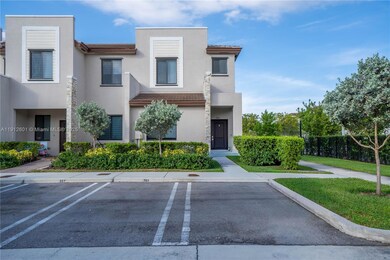 561 NE 208th Terrace, Miami, FL 33179 - photo 5