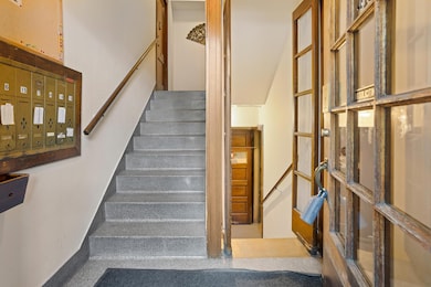 410 N State St unit 4, Champaign, IL 61820 - photo 6