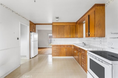 15512 Farnsworth St, San Leandro, CA 94579 - photo 7