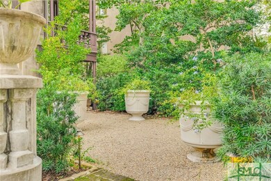 110 W Gaston St, Savannah, GA 31401 - photo 6