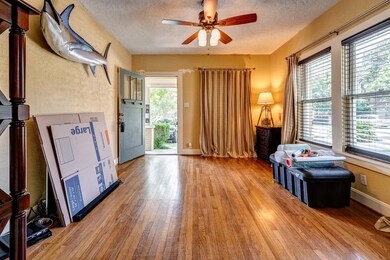 802 Columbia St unit 2, Houston, TX 77007 - photo 7