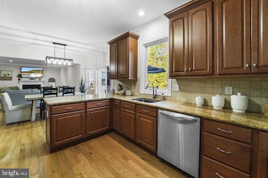 9 Woodfield Ln, Allentown, NJ 08501 - photo 6