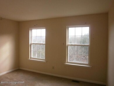 4180 Blue Mountain Crossing, East Stroudsburg, PA 18301 - photo 4