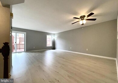 106 W Locust St, Occoquan, VA 22125 - photo 6