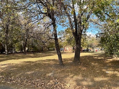 606 S G St, Hugo, OK 74743 - photo 4