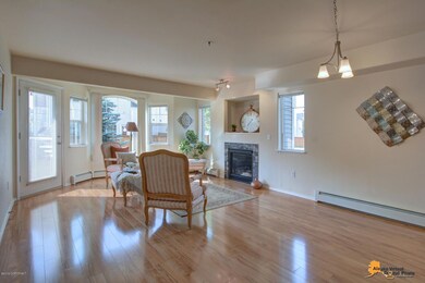Living Rm