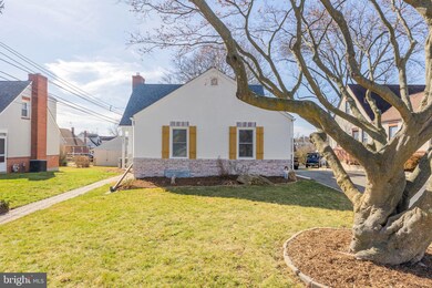 737 Amosland Rd, Morton, PA 19070 - photo 2