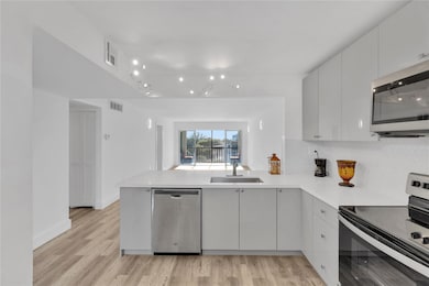 18th Hole at Inverrary Condominiums unit 702D, Lauderhill, FL 33319 - photo 2