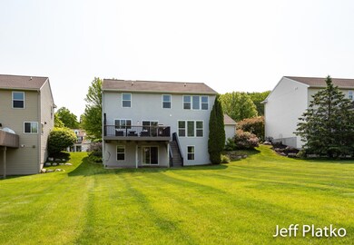 16_Back Exterior-2