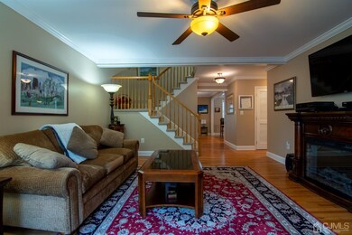 24 Birchwood Ct, Middlesex, NJ 08846 - photo 5