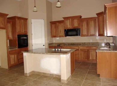 NICE OPEN KITCHEN