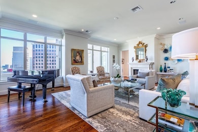 Open plan perfect for entertaining.