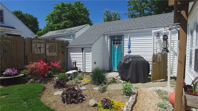 78 Leslie St, Cranston, RI 02910 - photo 7