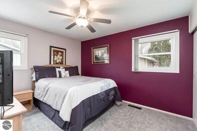 3312 Cones Ct, Midland, MI 48640 - photo 6