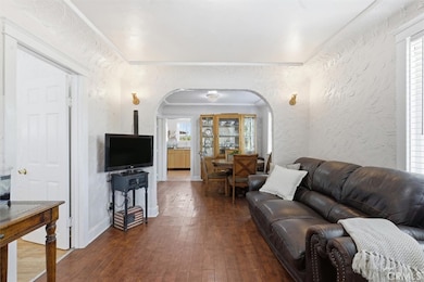 858 W Oliver St, San Pedro, CA 90731 - photo 6