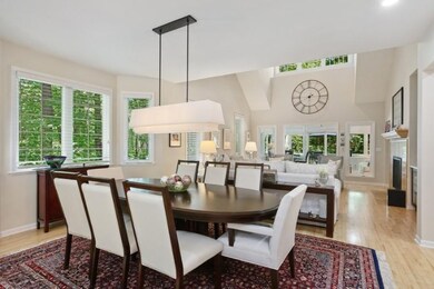 07_18001SimaDrA_369001_DiningRoom_LowRes
