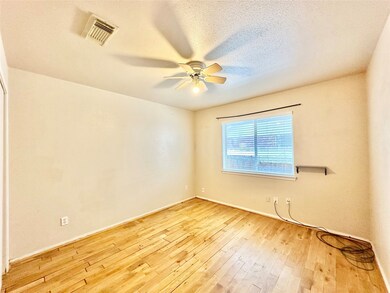 9623 Blackhawk Blvd, Houston, TX 77075 - photo 7