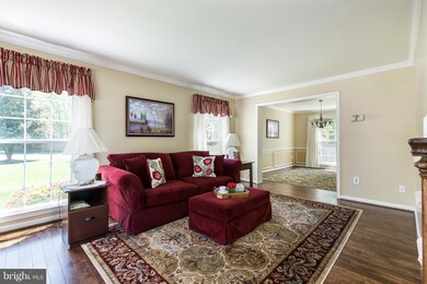 9103 Wood Pointe Way, Fairfax Station, VA 22039 - photo 4