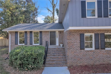 5618 Fern Creek Dr SW, Lilburn, GA 30047 - photo 2