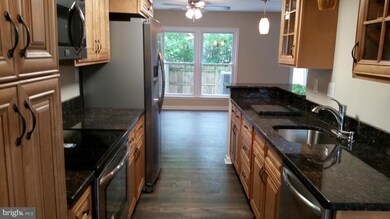 17907 Hickory Ln, Hagerstown, MD 21740 - photo 3