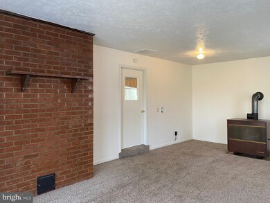 41 Comptons Rd, Castleton, VA 22716 - photo 5