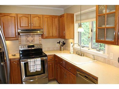 34 Gentian Dr, Wakefield, RI 02879 - photo 7