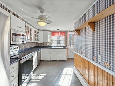 31 Ashland St, Nashua, NH 03064 - photo 5