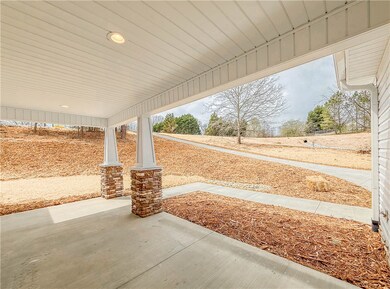 554 Fairfield Rd, Walhalla, SC 29691 - photo 2