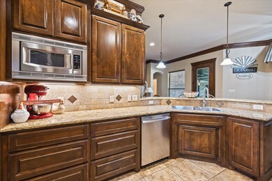 3000 Elkton Dr, Granbury, TX 76049 - photo 7