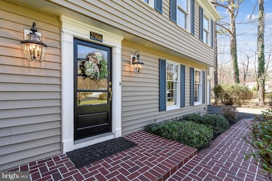 2906 Rock Manor Ct, Herndon, VA 20171 - photo 3