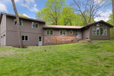 18150 Berry Ln, Wayzata, MN 55391 - photo 2