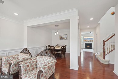 43250 Mitcham Square, Ashburn, VA 20148 - photo 4