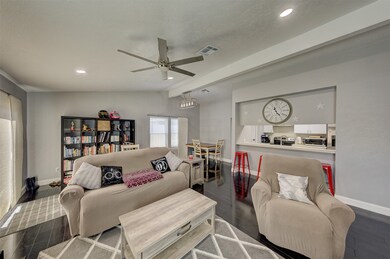 3003 Wood Fox Dr, Alvin, TX 77511 - photo 6