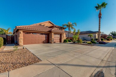 9740 E Laguna Azul Ave, Mesa, AZ 85209 - photo 2