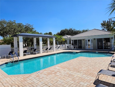 835 Chalmers Dr unit 835, Venice, FL 34293 - photo 2