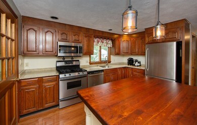 22 Gardiner Rd, Quincy, MA 02169 - photo 3