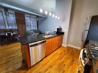 13 Willow St unit 302, Lynn, MA 01901 - photo 4