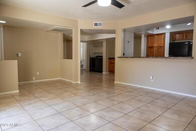 Condo_002_LR