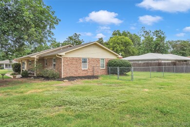 705 N 2nd St, Jenks, OK 74037 - photo 2