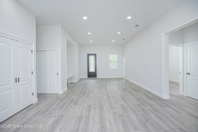 475-LaCocoStSW-Interior-1