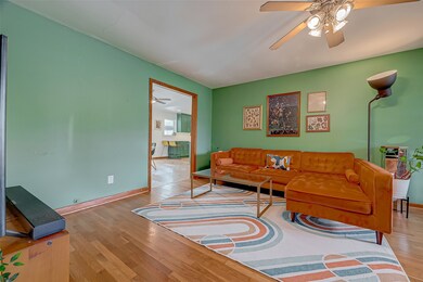 863 Sara Rose St, Houston, TX 77018 - photo 6