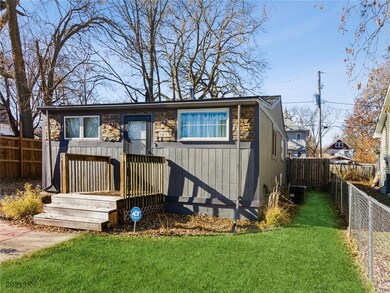 1616 11th St, Des Moines, IA 50314 - photo 3