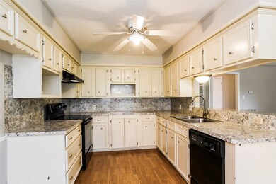 2618 Leichester Dr, Spring, TX 77386 - photo 7