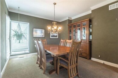 9831 Walker St, Lenexa, KS 66220 - photo 7